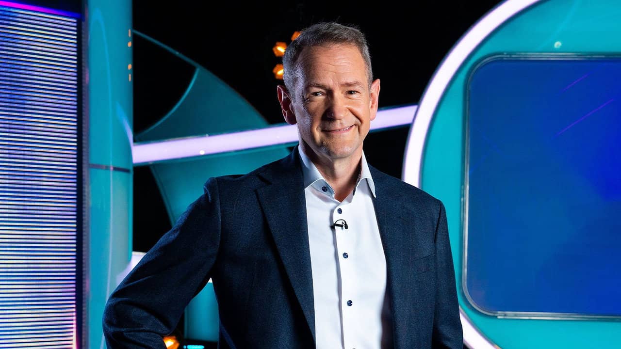 Pointless backdrop